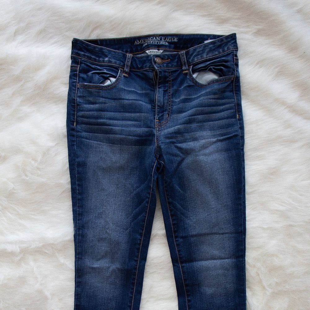 AE High waisted Jeans